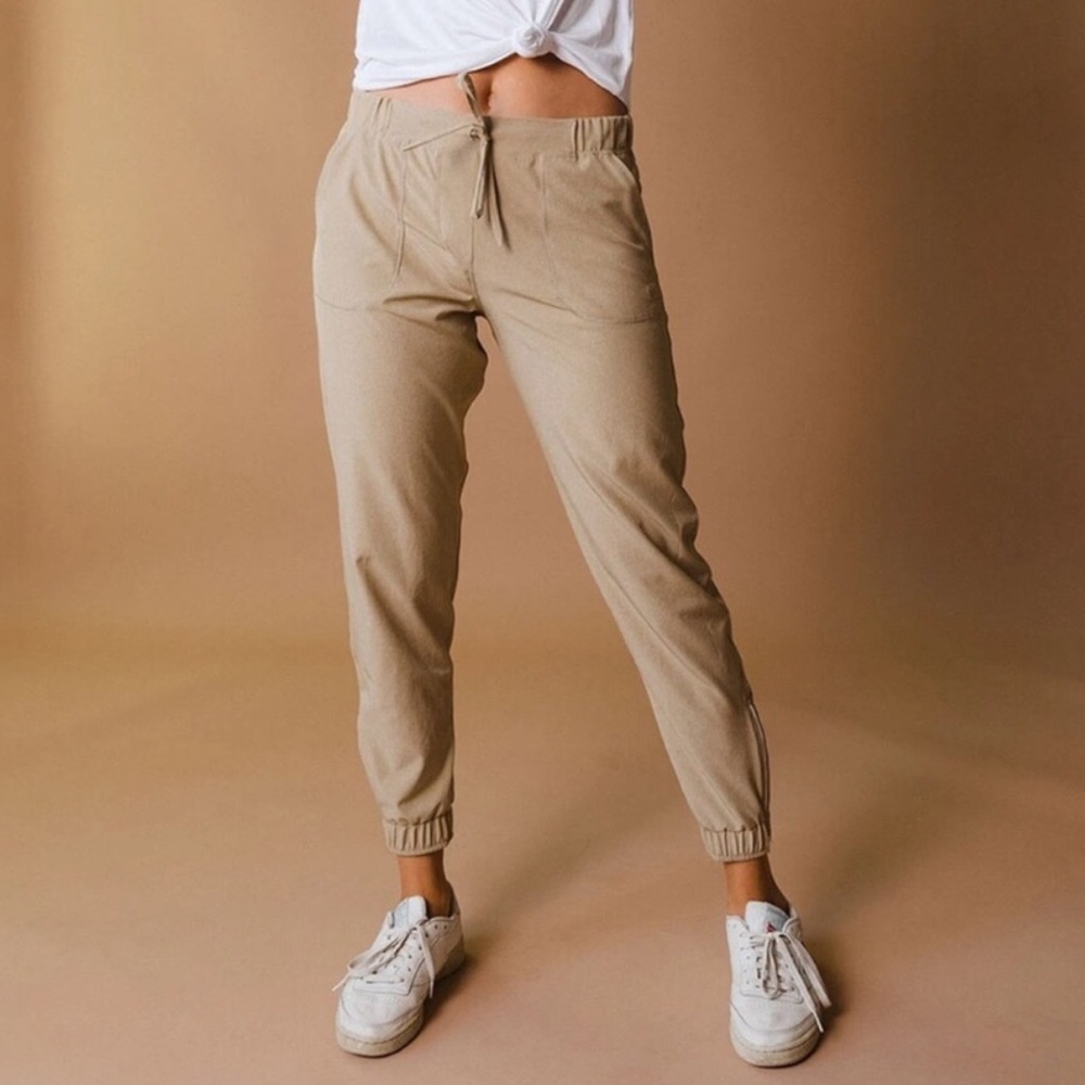 Albion heathered khaki jetsetters joggers
